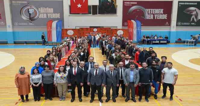 140 çalışan yemin etti