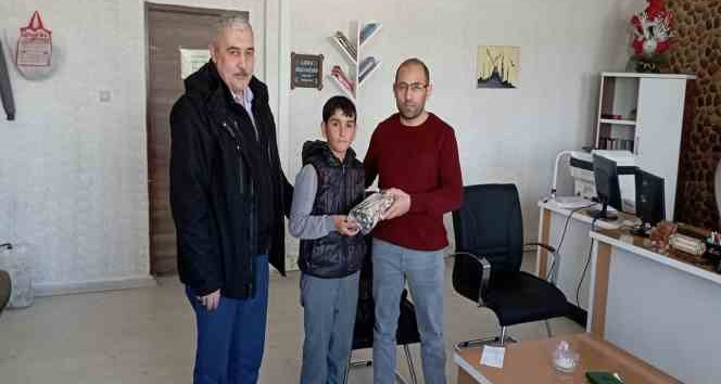 Ağrı’da siyer sınavında dereceye giren yarışmacılara ödülleri verildi
