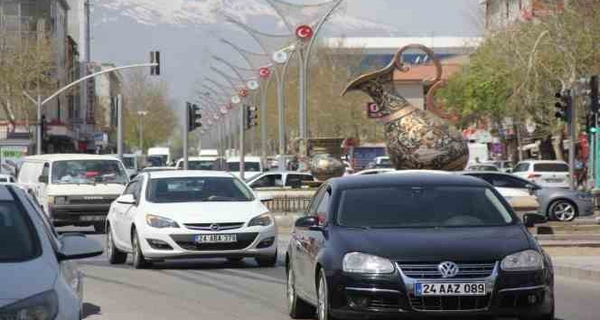 Erzincan’da trafiğe kayıtlı araç sayısı mart ayı sonu itibarıyla 66 bin 111 oldu