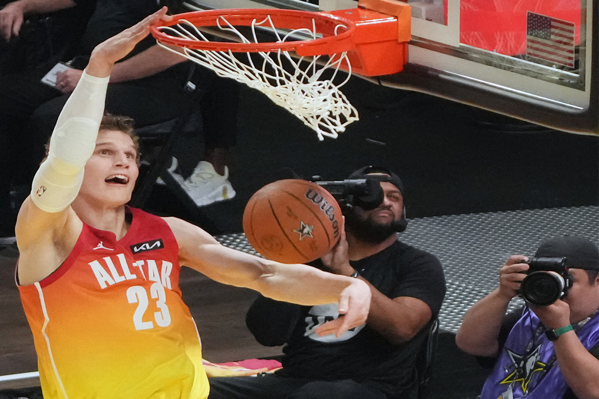 NBA'de 'En Çok Gelişme Gösteren Oyuncu' ödülü, Lauri Markkanen'in oldu