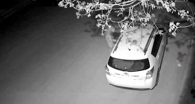 Isparta’da otomobil hırsızlığı güvenlik kamerasına yansıdı