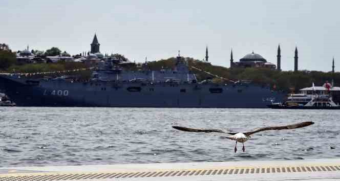 Ayasofya’dan TCG Anadolu’ya eşsiz manzara