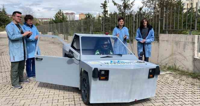 Ankara’da liselilerin ürettiği elektrikli araç “Evcar V2” TEKNOFEST’te yarışacak