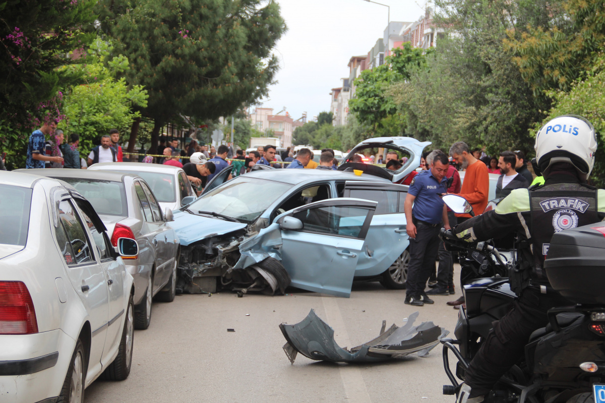 Antalya'da nefes kesen kovalamaca kazayla son buldu