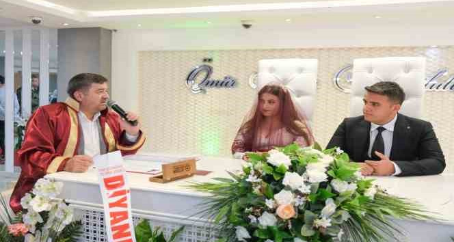 Depremzede gençlerin nikahı Giresun’da kıyıldı