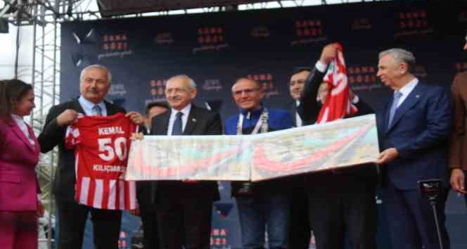 Kılıçdaroğlu: “Milliyetçi dediğin önce üretir, yabancıya el açmaz”