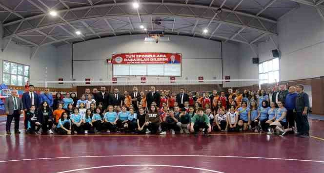 Akçaabat’ta çocuklara ve gençlere yönelik sportif ve kültürel etkinlikler devam ediyor
