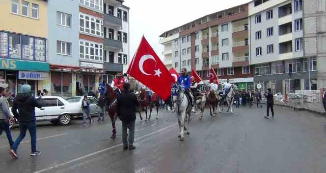 Kars’ta Özhaseki’yi atlı ciritçiler karşıladı