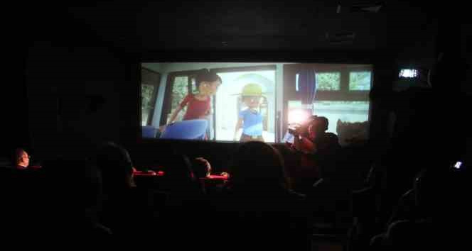 ’Elif ve arkadaşları Kapadokya’nın’ ilk gösterimini depremzede çocuklar izledi