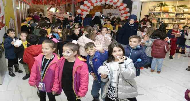 Isparta Belediyesi tarafından düzenlenen çocuk festivali başladı
