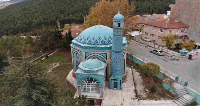 5 yıldır ibadete kapalı olan Kütahya’nın simgelerinden Çinili Camii’nin mülkiyeti İl Özel İdaresine devrediliyor