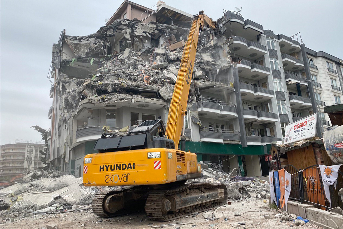 Adıyaman'da enkaz kaldırma tamamlandı, acil yıkılacak binalar yıkıldı