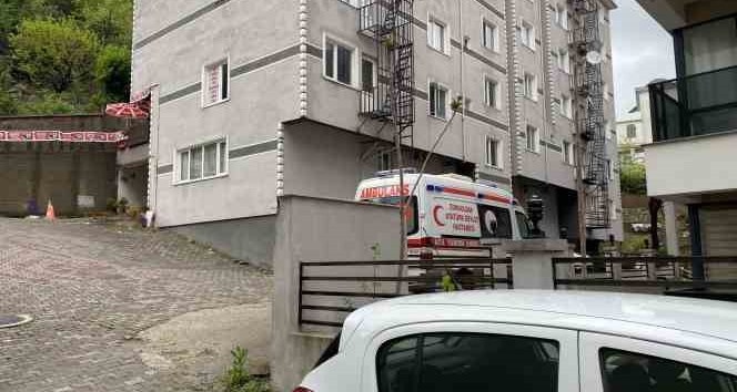Tartıştığı adamı ayağından vurdu