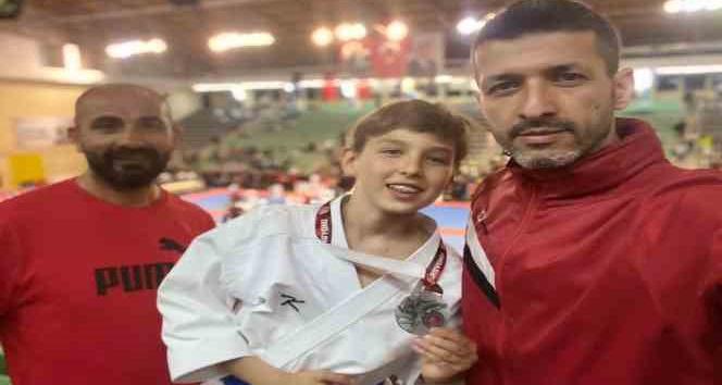 Çocuklar Karate Şampiyonası’nda Danyal Tufan Baytan Türkiye ikincisi oldu
