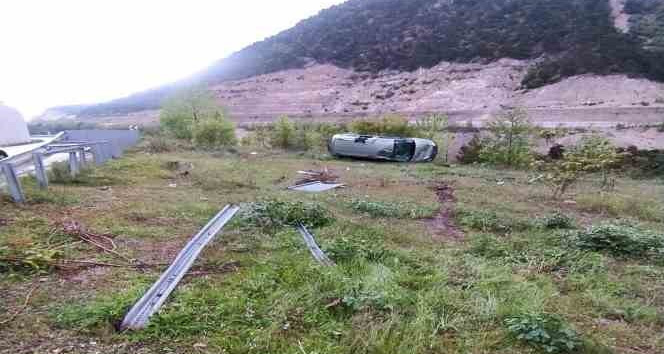 Tokat’ta panelvan minibüs yoldan çıkarak takla attı: 1 ölü, 3 yaralı