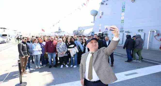 Başkan Bıyık, gençleri TCG Anadolu Gemisi’ne götürdü