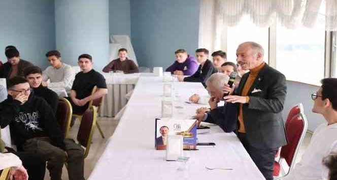 Başkan Aydıner’den stajyerlere ‘tatlı sürpriz’