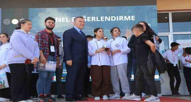 Geleceğin şeflerine ödülleri verildi