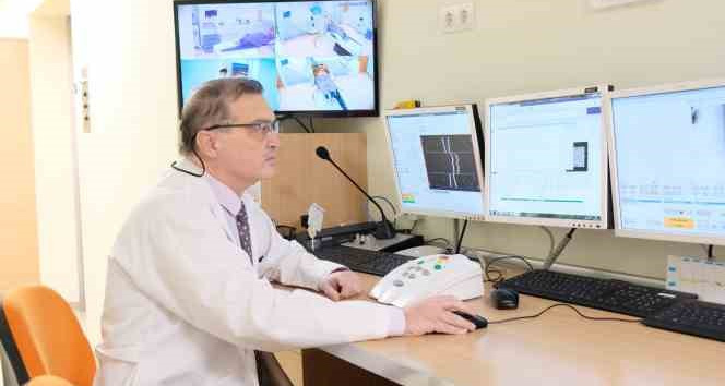 Prof. Dr. Ali Aydın Yavuz: “Spor yapan meme kanserli hastalarda ışın tedavisinin yan etkileri azalıyor”