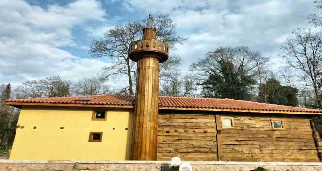 698 yıllık camii, yeniden ibadete açılmak için gün sayıyor