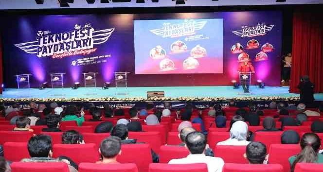 TEKNOFEST paydaşları Başakşehir’de gençlerle buluştu
