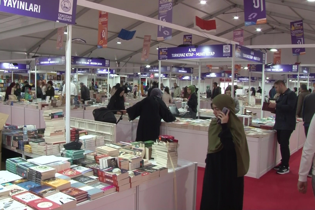 Üsküdar’da 8’inci kitap fuarı yoğun ilgi ile karşılandı