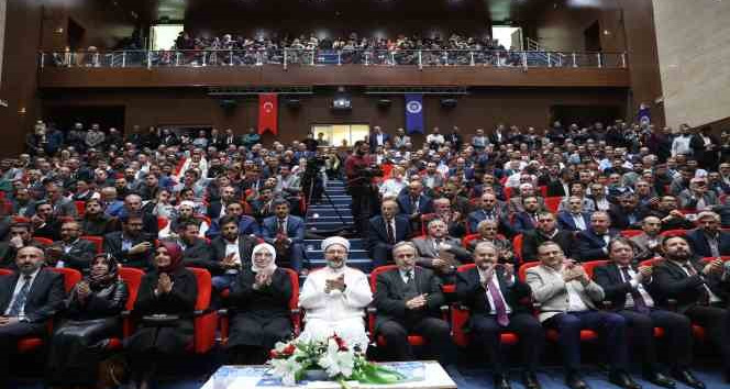 Diyanet İşleri Başkanı Erbaş: “İnsanlığın huzur ve refahı, yeryüzünün imar ve ıslahı için koşturuyoruz”