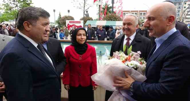 Bakan Karaismailoğlu: "Bölünmüş yolların karşılığı trafik hareketliliği artmasına rağmen trafik kazalarında yüzde 82 azalma oldu"