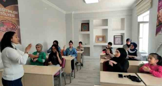 Çekerek’te işaret dili kursuna ilgi her geçen gün artıyor