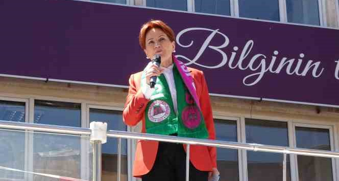 İYİ Parti Lideri Akşener Ispartalılarla buluştu