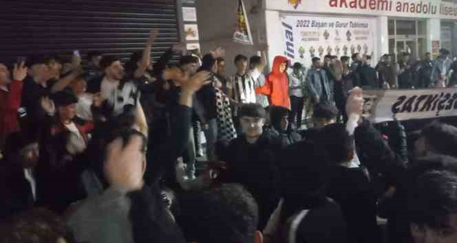 Muş’ta Beşiktaşlı taraftarların galibiyet coşkusu