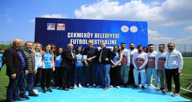 Çekmeköy’de minikler için dev futbol organizasyonu