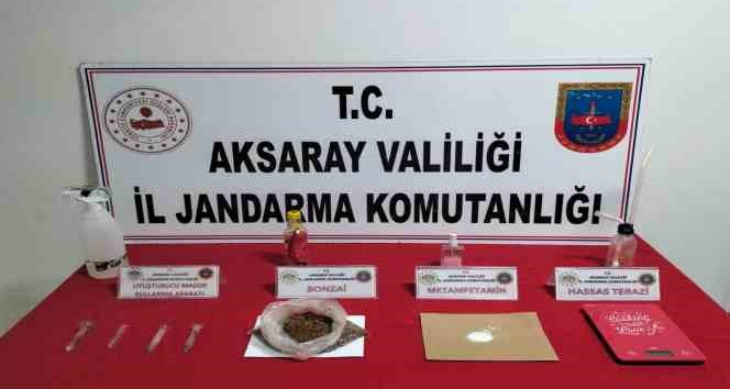 Jandarmadan uyuşturucu operasyonu: 2 gözaltı