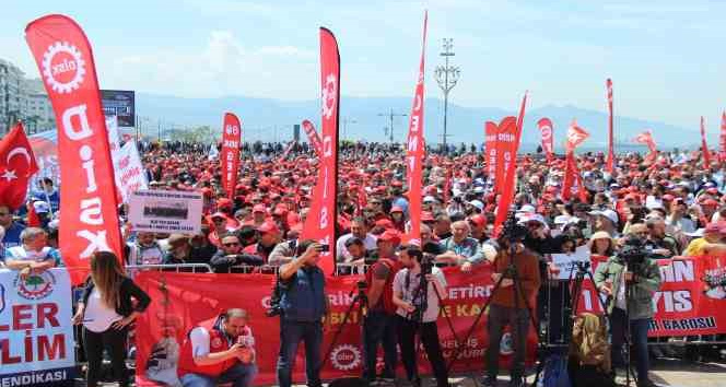 1 Mayıs, İzmir’de coşkuyla kutlandı