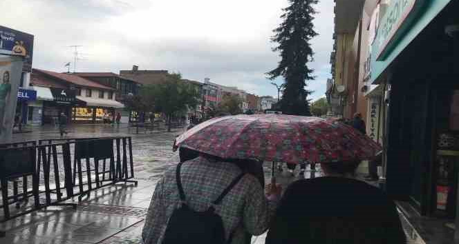Edirne’de sağanak yağış