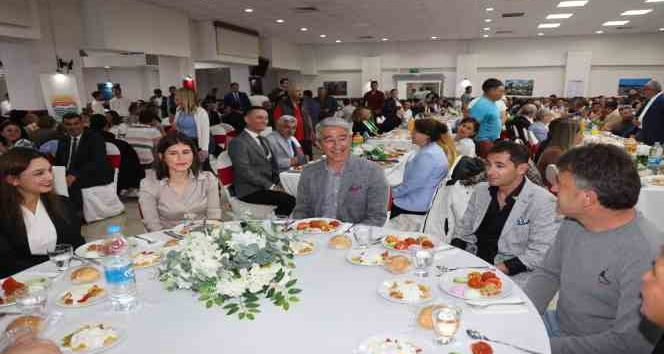 Marmaris Belediyesi çalışanları dayanışma yemeğinde buluştu