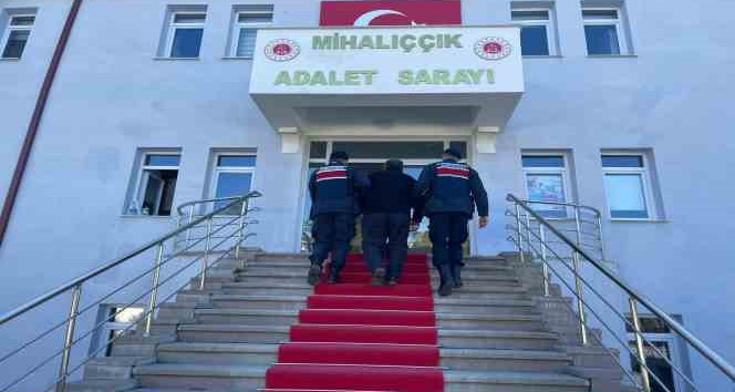 Sopa ile başından darp edilen 64 yaşındaki adam hayatını kaybetti