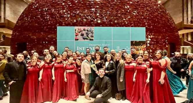 Nilüfer Çoksesli Koro dünyaca ünlü korolarla aynı sahnede