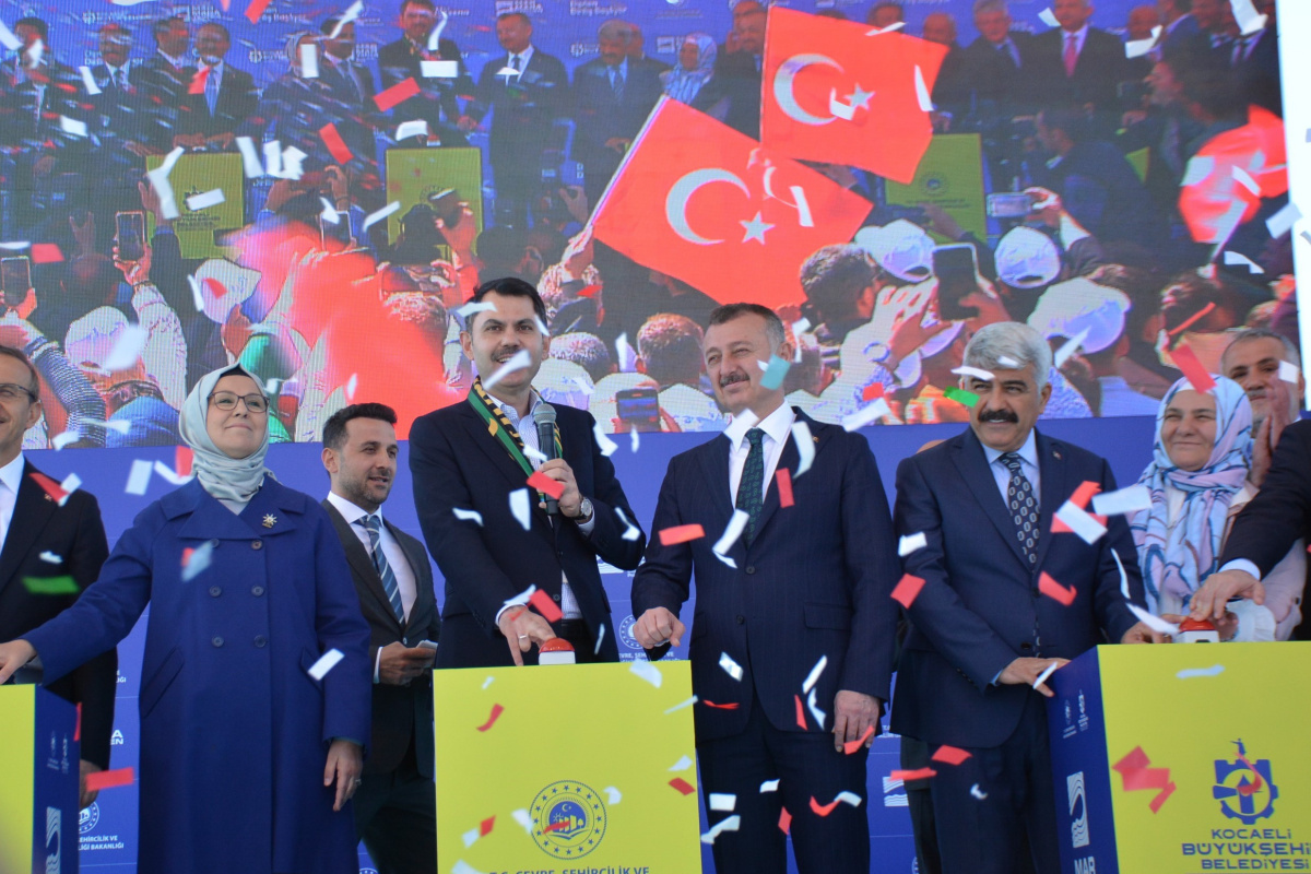 İzmit Körfezi'ni dev akvaryum haline getirecek projenin startını Bakan Kurum verdi