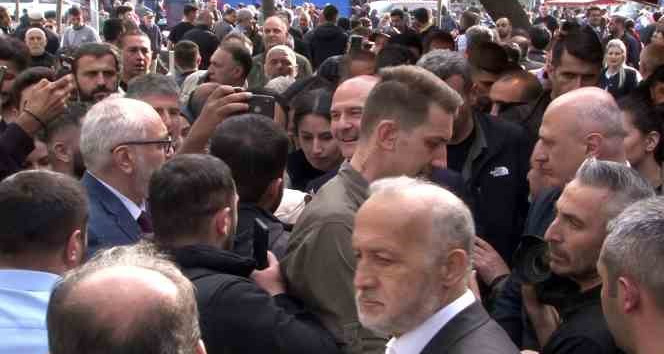 İçişleri Bakanı Süleyman Soylu, Kapalı Çarşı’da coşkuyla karşılandı