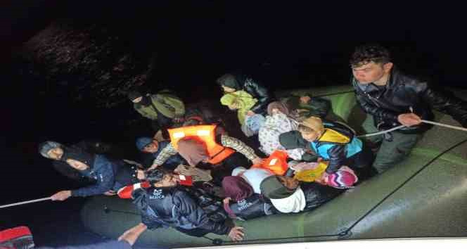 Yunan unsurlarınca ölüme terk edilen 40 kaçak göçmen kurtarıldı
