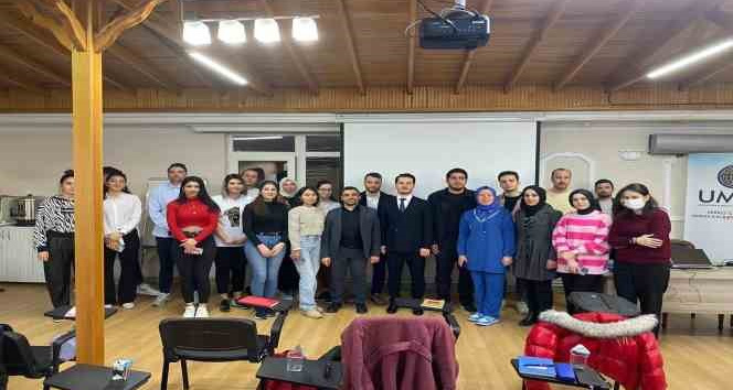 Genç iletişimciler tecrübeli isimlerden kriz ve afet dönemlerinde haberciliği öğrendi