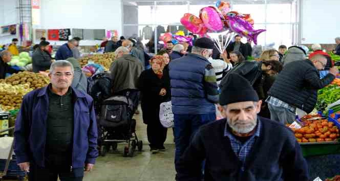 Tüketici fiyat endeksi yıllık yüzde 43,68, aylık yüzde 2,39 oldu
