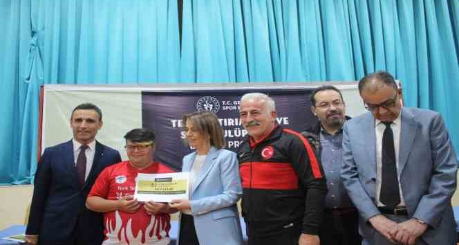 Nevşehir’de 52 spor kulübüne 1 milyon liralık yardım yapıldı