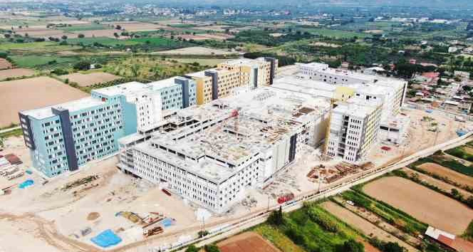 Vali Aksoy yapımı devam eden Aydın Şehir Hastanesi’nde incelemelerde bulundu