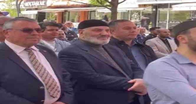 Sağlık Bakanı Koca memleketinde konuştu, babası duygulandı