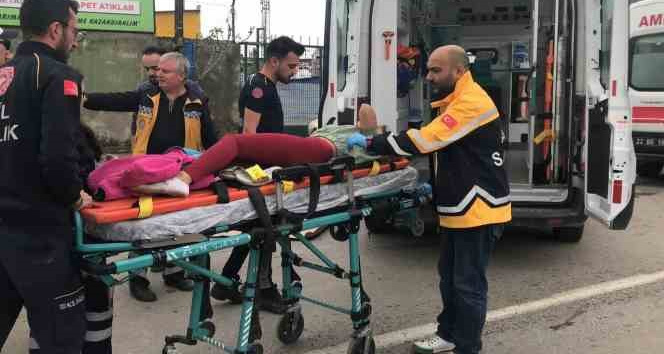 Edirne’de köpeklerin saldırdığı motosikletli otomobille çarpıştı: 2 yaralı