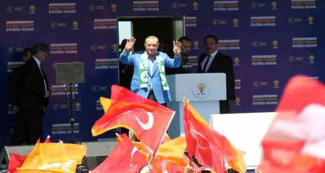 Cumhurbaşkanı Erdoğan: “Enflasyon geçtiğimiz ay itibariyle yüzde 43’e indi; İnşallah her ay bu şekilde azala azala devam edecek”