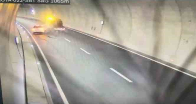 Ayvacık tünellerindeki ölümlü trafik kazası güvenlik kamerasına yansıdı