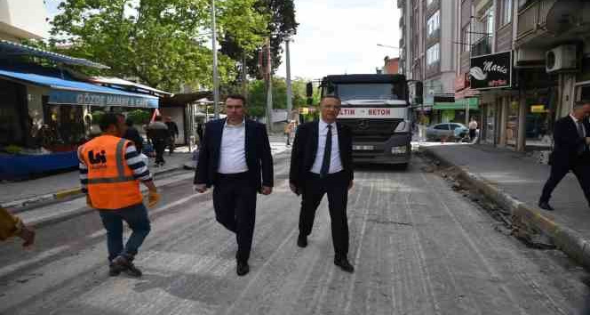 Karesi ve Altıeylül’de Büyükşehir’den tam gaz asfalt